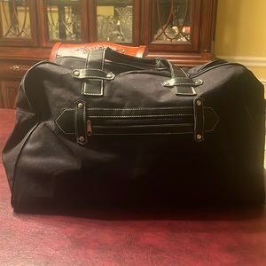 overnight or carry on bag. Zipper on the outside